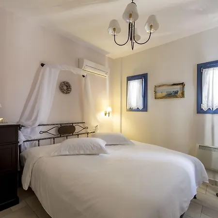 Earino And Akrotiri (Santorini)