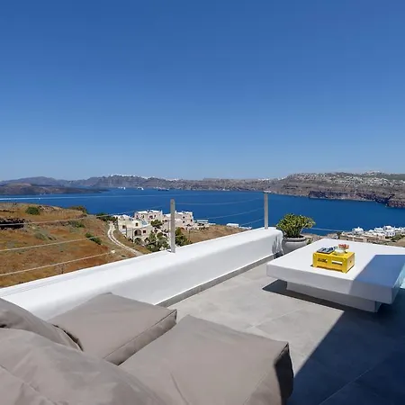 Earino And Akrotiri (Santorini)